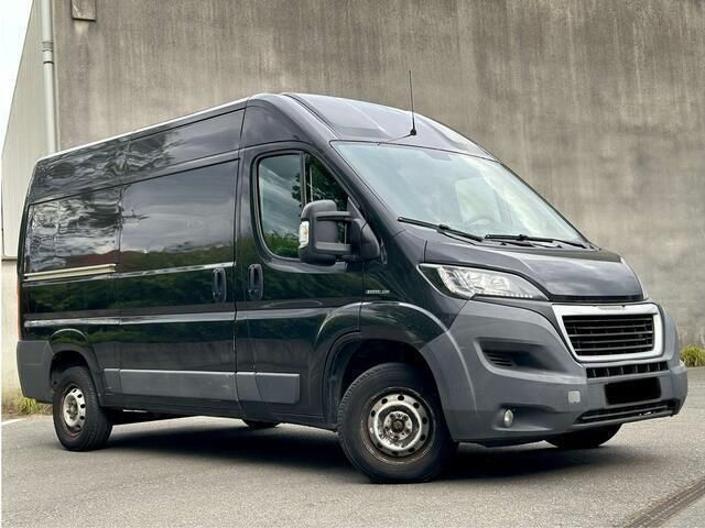 Zwart Gebruikt 2015 Peugeot Boxer Van | € 9.700 - Afbeelding 1/4