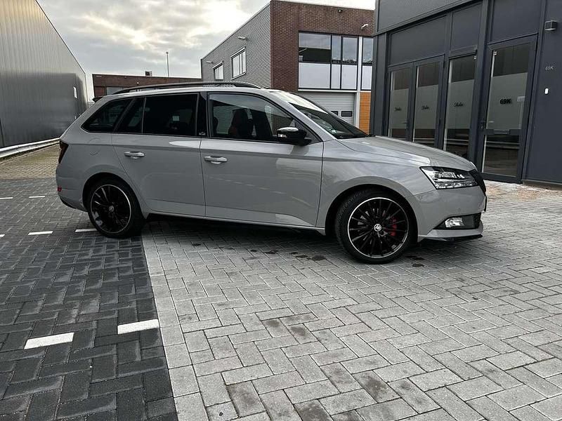 Grijs Occasion 2020 Skoda Fabia Monte Carlo Stationwagen | € 10.998 (Eerlijke prijs) - Afbeelding 1/4