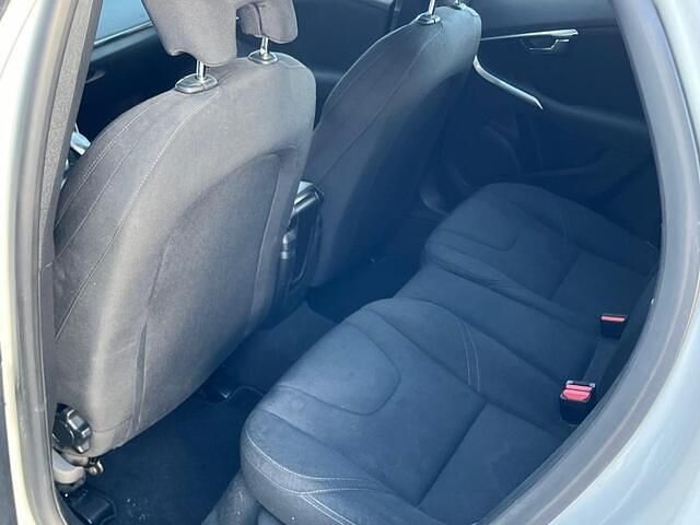 Occasion Volvo V40 Summum 114 PK (83 kW) 2014 Wit Hatchback