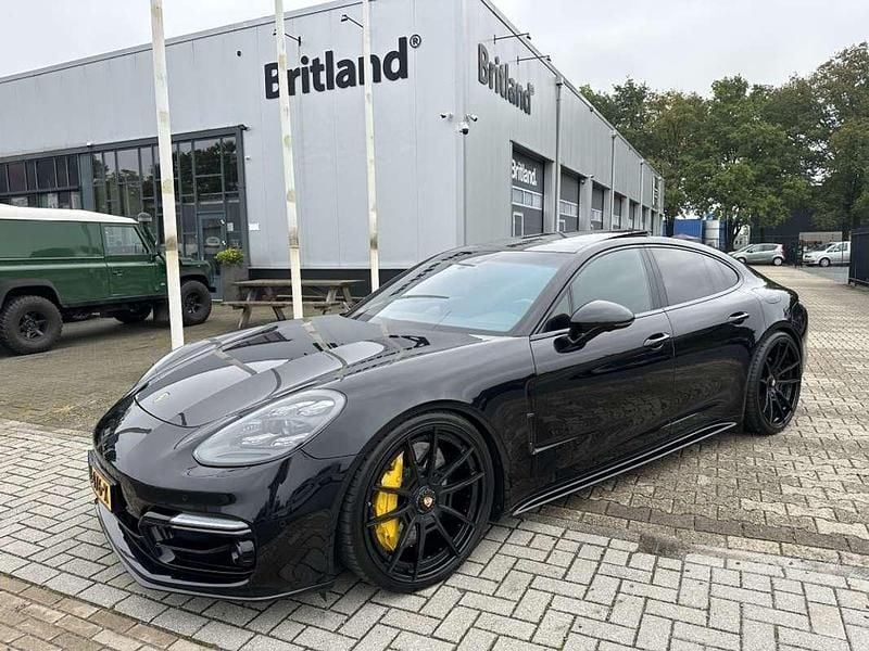 Zwart Gebruikt 2018 Porsche Panamera Turbo S Sedan | € 74.950 - Afbeelding 1/4