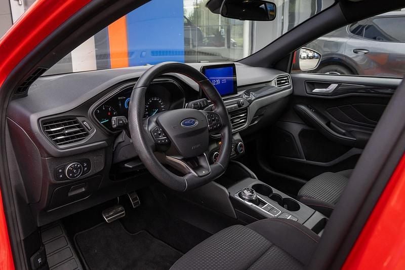 Occasion Ford Focus ST-Line 2020 Rood Hatchback