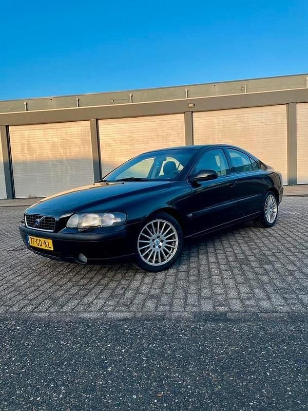 Occasion 2000 Volvo S60 Sedan | € 1.950 (Eerlijke prijs) - Afbeelding 1/4