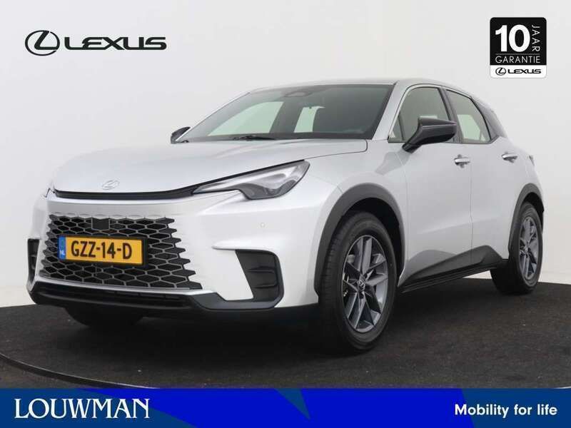 Grijs, metallic lak Nieuw 2025 Lexus LBX Business Edition SUV | € 39.950 (Goede deal) - Afbeelding 1/4