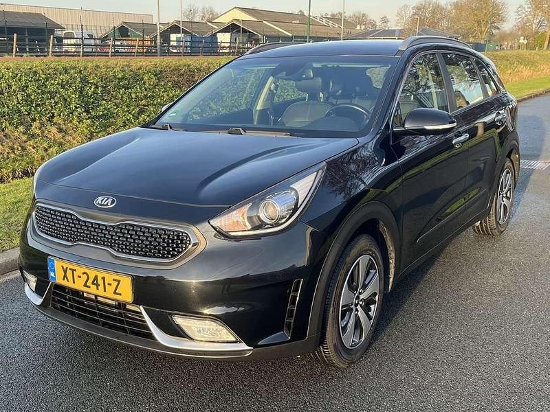 Zwart Occasion 2019 Kia Niro SUV | € 17.990 (Goede deal) - Afbeelding 1/4