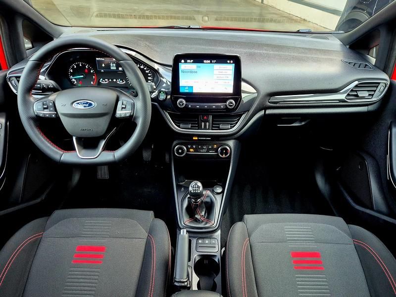 Occasion Ford Fiesta ST-Line 125 PK (91 kW) 2022 Rood Hatchback
