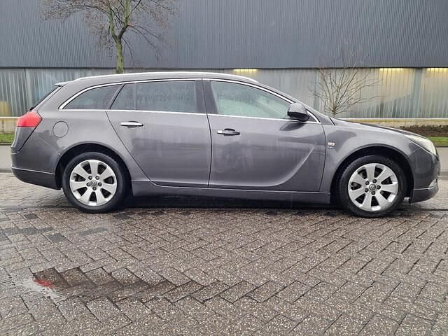 Occasion Opel Insignia Edition 161 PK (118 kW) 2011 Grijs (metallic) Stationwagen