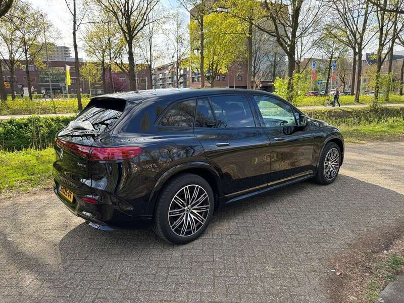 Zwart Gebruikt 2024 Mercedes EQS450+ SUV | € 115.000 - Afbeelding 1/4