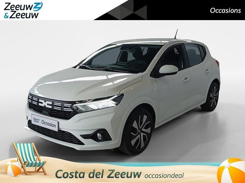 Wit Gebruikt 2024 Dacia Sandero Expression Hatchback | € 15.935 (Super prijs) - Afbeelding 1/4