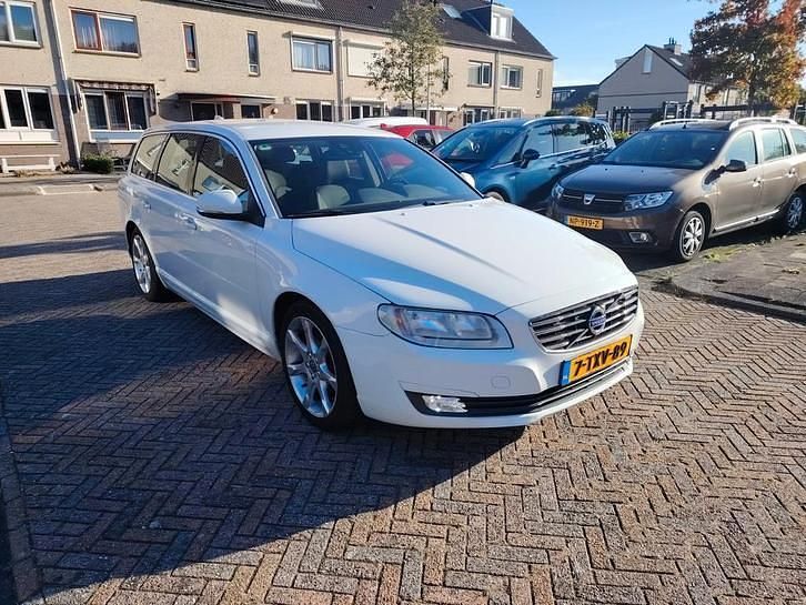 Gebruikt 2014 Volvo V70 Stationwagen | € 7.000 (Eerlijke prijs) - Afbeelding 1/4