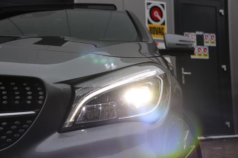 Occasion Mercedes CLA180 Shooting Brake Business 136 PK (100 kW) 2020 Grijs Stationwagen