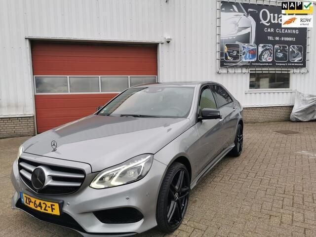 Grijs Gebruikt 2013 Mercedes E500 Elegance Sedan | € 18.795 - Afbeelding 1/4