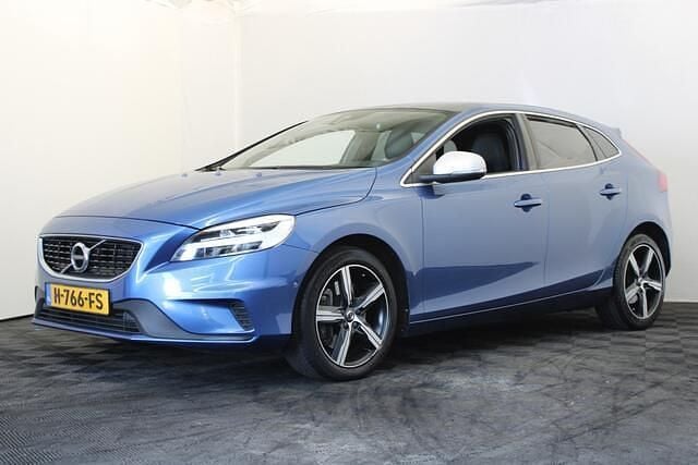 Blauw Gebruikt 2020 Volvo V40 Stationwagen | € 15.999 (Eerlijke prijs) - Afbeelding 1/4