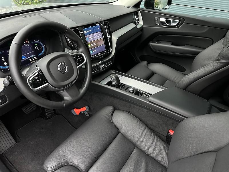 Occasion Volvo XC60 Plus 2025 Grijs SUV