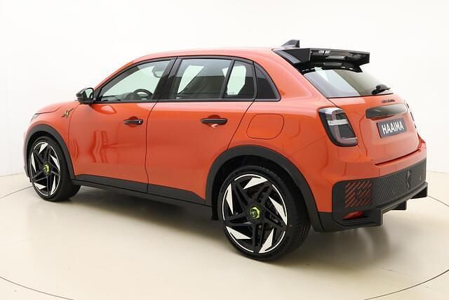 Nieuw Abarth 600e Turismo 175 kW (238 PK) 2025 Oranje SUV