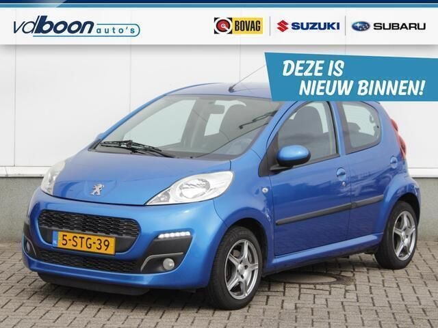 Blauw Gebruikt 2013 Peugeot 107 Active Hatchback | € 5.650 (Eerlijke prijs) - Afbeelding 1/4