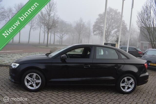 Zwart Gebruikt 2020 Audi A3 Sedan | € 10.999 (Super prijs) - Afbeelding 1/4
