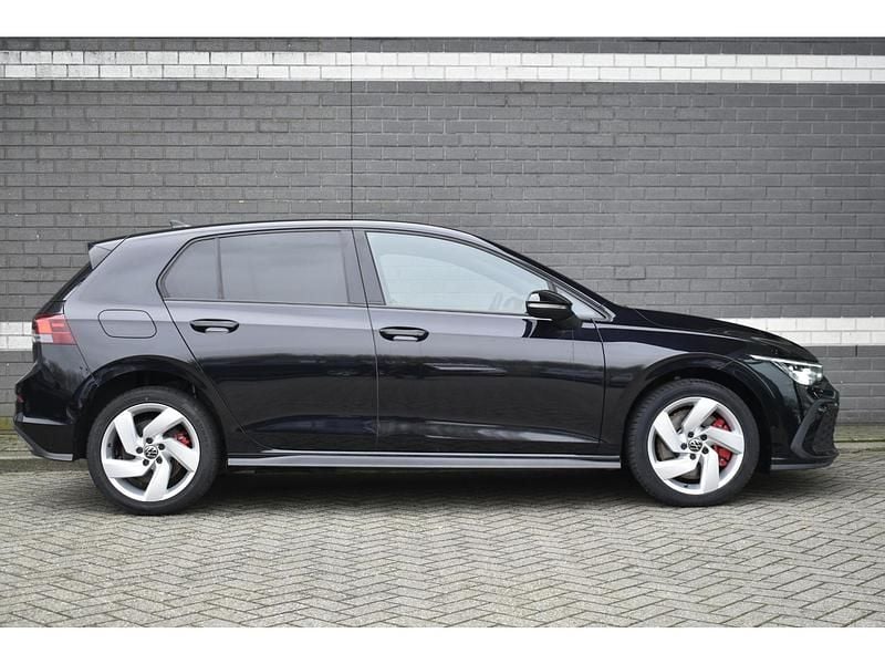 Occasion VW Golf VIII GTE 245 PK (180 kW) 2022 Zwart Hatchback
