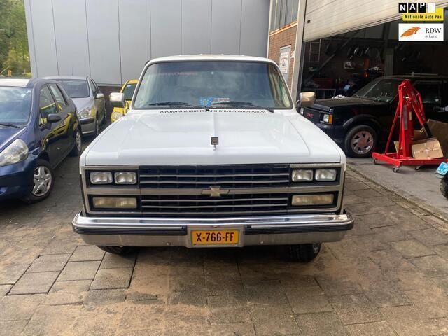 Wit Gebruikt 1990 Chevrolet Suburban SUV | € 11.999 - Afbeelding 1/4