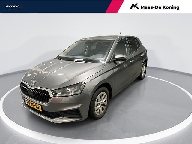 Grijs Gebruikt 2023 Skoda Fabia Ambition Hatchback | € 21.440 (Eerlijke prijs) - Afbeelding 1/4