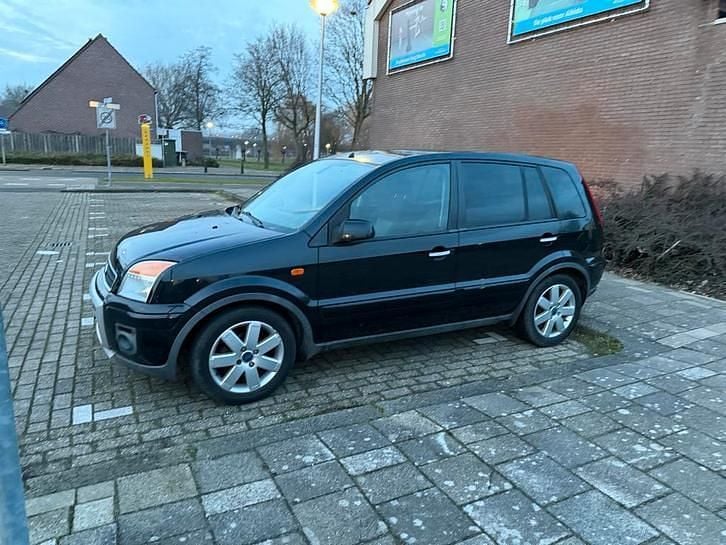 Occasion 2009 Ford Fusion Hatchback | € 2.250 - Afbeelding 1/4