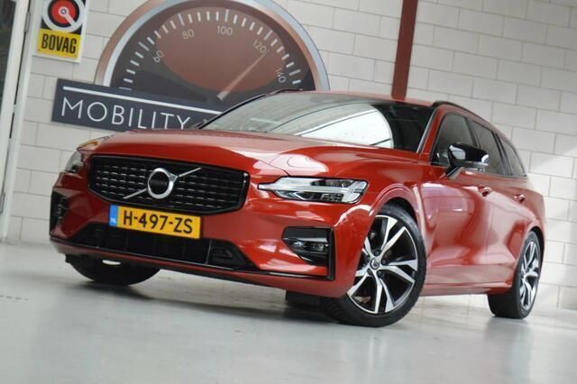 Oranje, metallic lak Gebruikt 2020 Volvo V60 R-Design Stationwagen | € 29.880 (Iets duurder) - Afbeelding 1/4