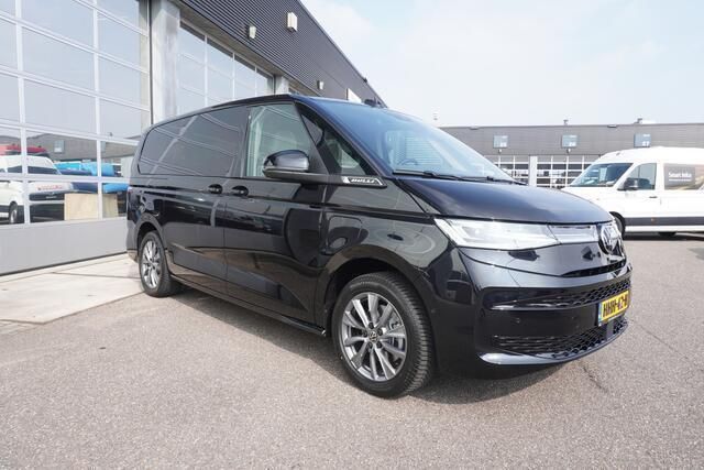 Occasion VW Multivan Edition 245 PK (180 kW) 2025 Zwart Van