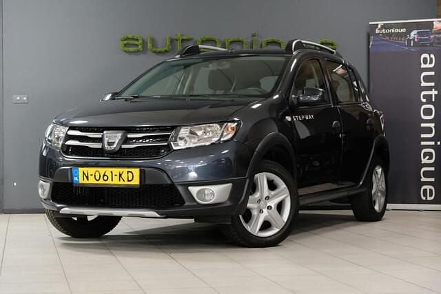 Occasion Dacia Sandero Lauréate 90 PK (66 kW) 2016 Grijs Hatchback