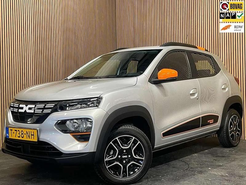 Occasion Dacia Spring Expression 33 kW (45 PK) 2023 Grijs Hatchback