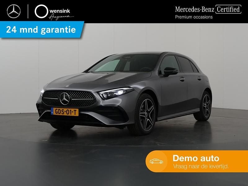 Grijs Gebruikt 2024 Mercedes A250 AMG Hatchback | € 36.350 (Eerlijke prijs) - Afbeelding 1/4