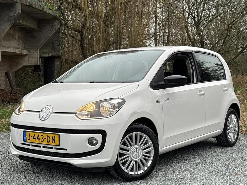 Wit Gebruikt 2020 VW up! high up! Hatchback | € 5.945 (Super prijs) - Afbeelding 1/4