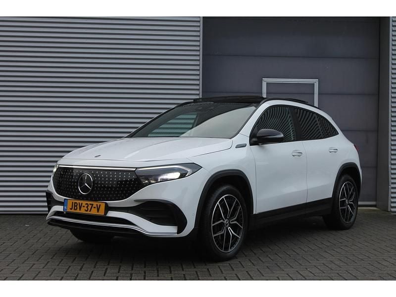 Wit Occasion 2024 Mercedes EQA250+ AMG line SUV | € 37.999 (Eerlijke prijs) - Afbeelding 1/4