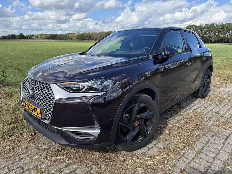 Paars Gebruikt 2020 DS Automobiles DS3 Crossback E-Tense Grand Chic SUV | € 15.750 (Iets duurder) - Afbeelding 1/4