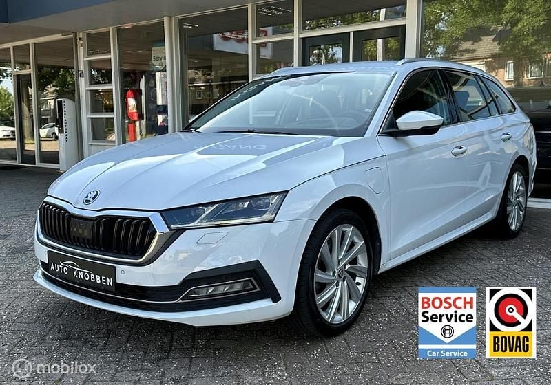 Wit Gebruikt 2021 Skoda Octavia Stationwagen | € 19.800 (Super prijs) - Afbeelding 1/4