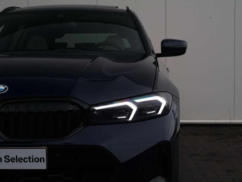 Occasion BMW 330e M Sport 292 PK (214 kW) 2025 Blauw Stationwagen
