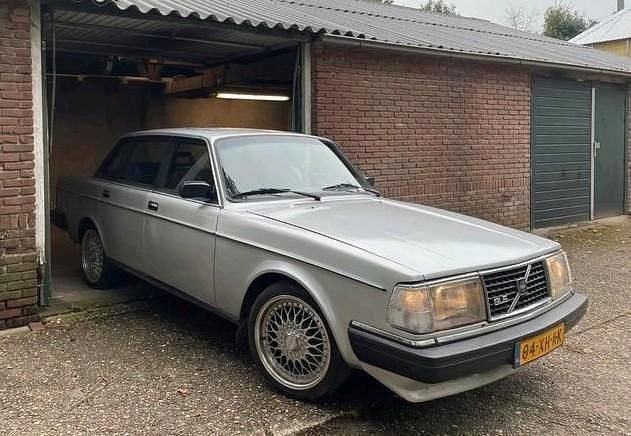 Occasion 1981 Volvo 244 Sedan | € 5.750 - Afbeelding 1/4