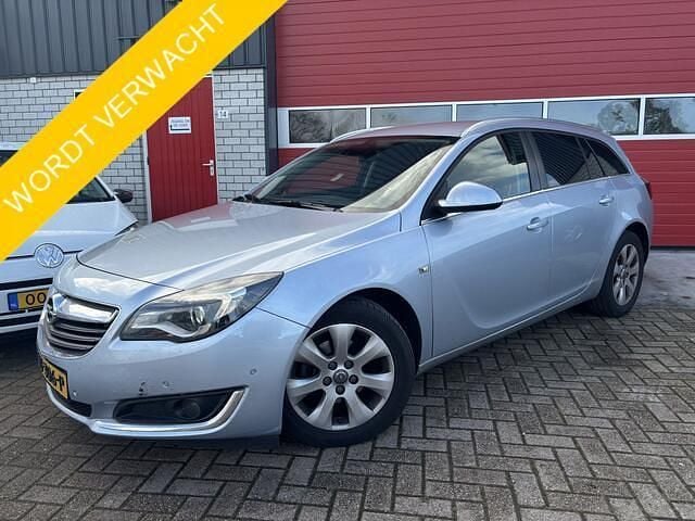 Grijs Gebruikt 2016 Opel Insignia Edition Stationwagen | € 6.888 (Eerlijke prijs) - Afbeelding 1/4