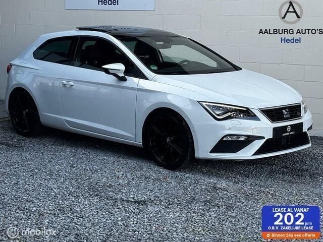Wit Gebruikt 2017 Seat Leon FR Hatchback | € 12.299 (Eerlijke prijs) - Afbeelding 1/4