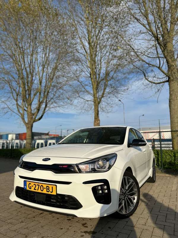 Wit Gebruikt 2019 Kia Rio GT-Line Hatchback | € 15.499 (Eerlijke prijs) - Afbeelding 1/4