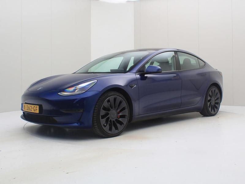 Blauw (metallic) Occasion 2020 Tesla Model 3 Performance Sedan | € 27.900 (Eerlijke prijs) - Afbeelding 1/4