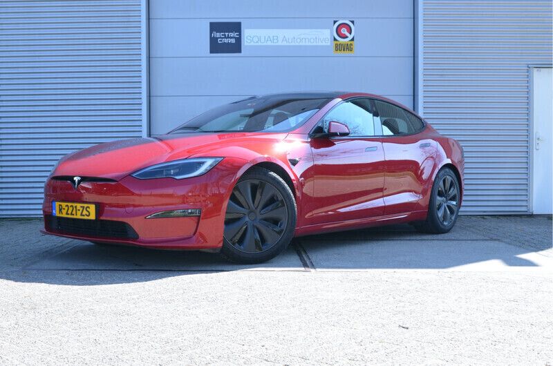 Rood Gebruikt 2023 Tesla Model S Long Range Sedan | € 64.999 (Eerlijke prijs) - Afbeelding 1/4