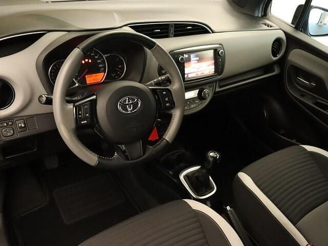 Occasion Toyota Yaris Trend 69 PK (50 kW) 2017 Wit Hatchback
