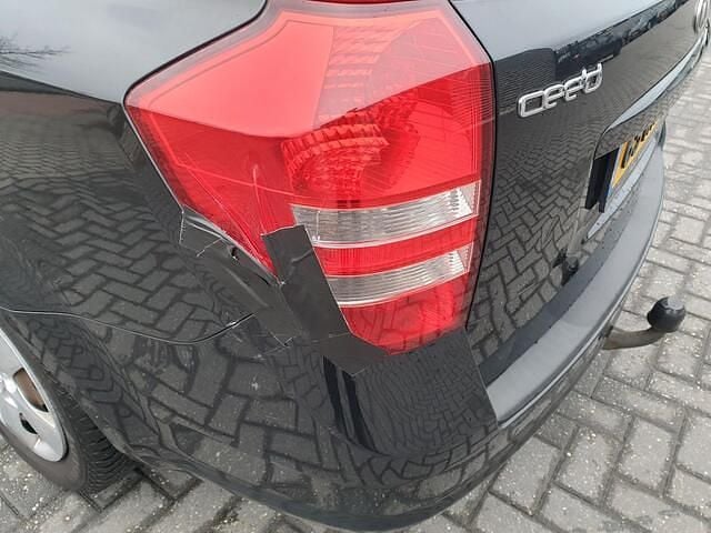 Occasion Kia Ceed 109 PK (80 kW) 2010 Zwart Hatchback