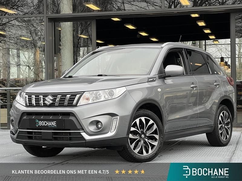 Grijs Occasion 2025 Suzuki Vitara SUV | € 19.745 (Super prijs) - Afbeelding 1/4