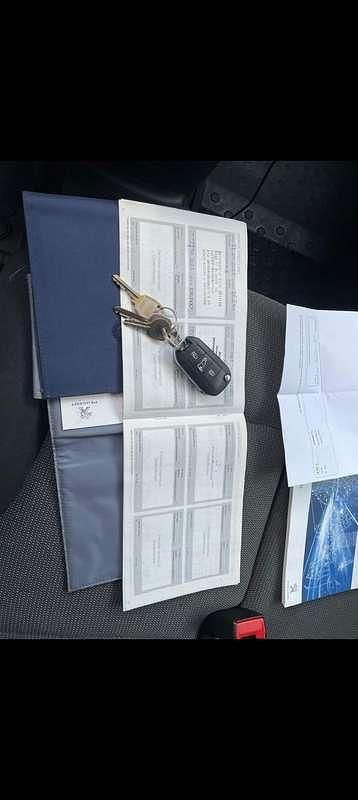 Grijs Gebruikt 2019 Peugeot Partner MPV | € 10.500 (Iets duurder) - Afbeelding 1/4