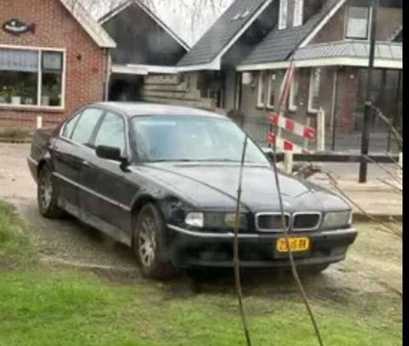 Gebruikt 1995 BMW 750 Sedan | € 5.000 - Afbeelding 1/2