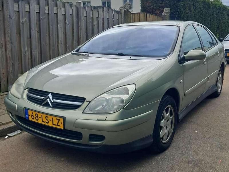 Groen Gebruikt 2003 Citroën C5 Exclusive Hatchback | € 1.500 (Eerlijke prijs) - Afbeelding 1/4