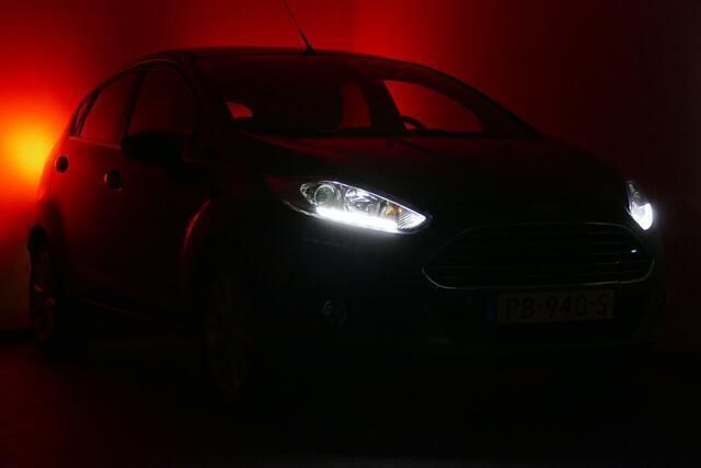 Occasion Ford Fiesta Titanium 101 PK (74 kW) 2017 Grijs Hatchback