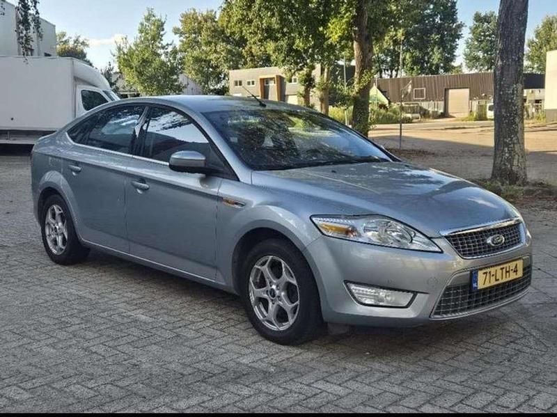 Occasion Ford Mondeo Limited 145 PK (106 kW) 2010 Zilver Hatchback