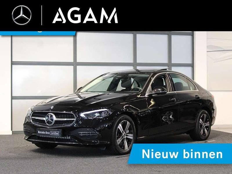 Zwart Occasion 2024 Mercedes C300e Business Sedan | € 45.950 (Goede deal) - Afbeelding 1/4