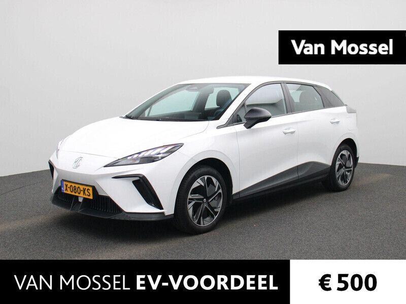Wit Gebruikt 2023 MG MG4 EV Hatchback | € 19.995 (Eerlijke prijs) - Afbeelding 1/4